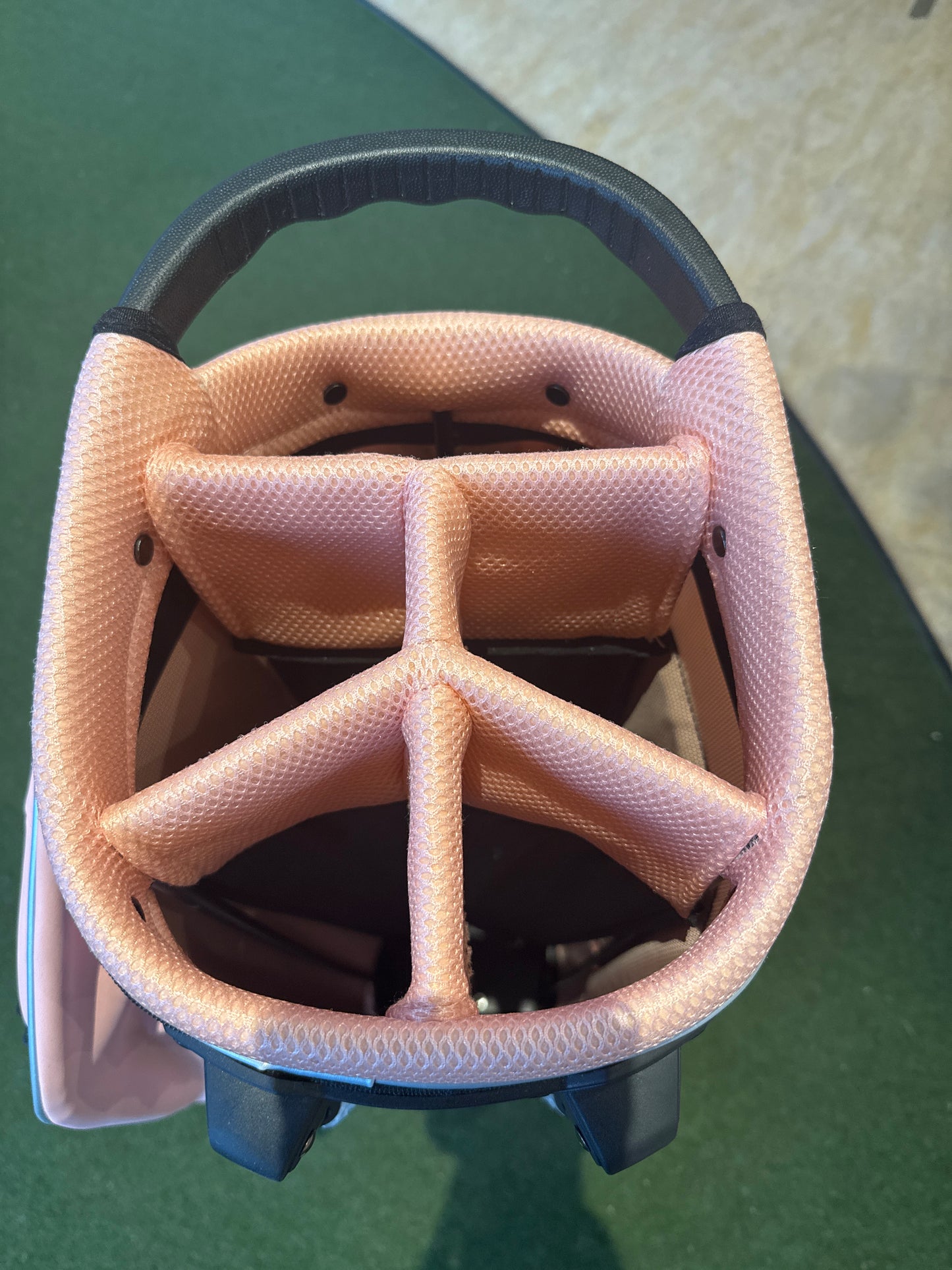 XXIO Ladies Stand Bag Coral Pink AT *
