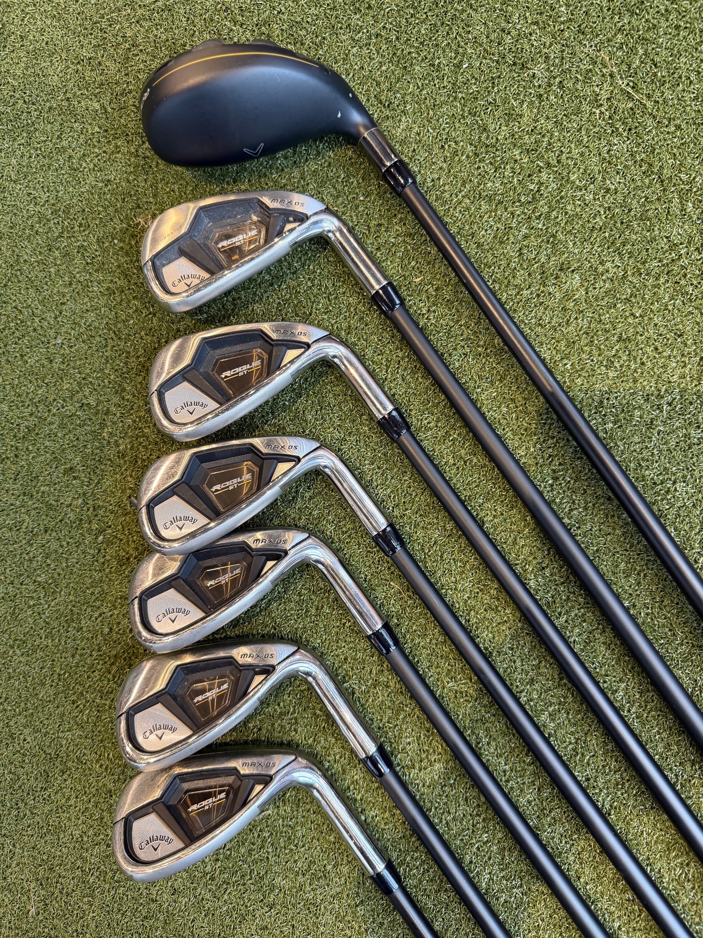 Callaway Rogue ST Max OS Combo Iron set
