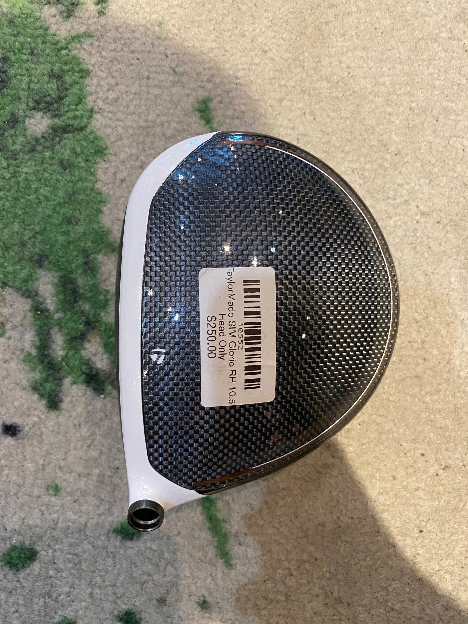 TaylorMade M Glorie Driver RH 10.5 Head Only for distance off the tee at ReGolf - product photo 2