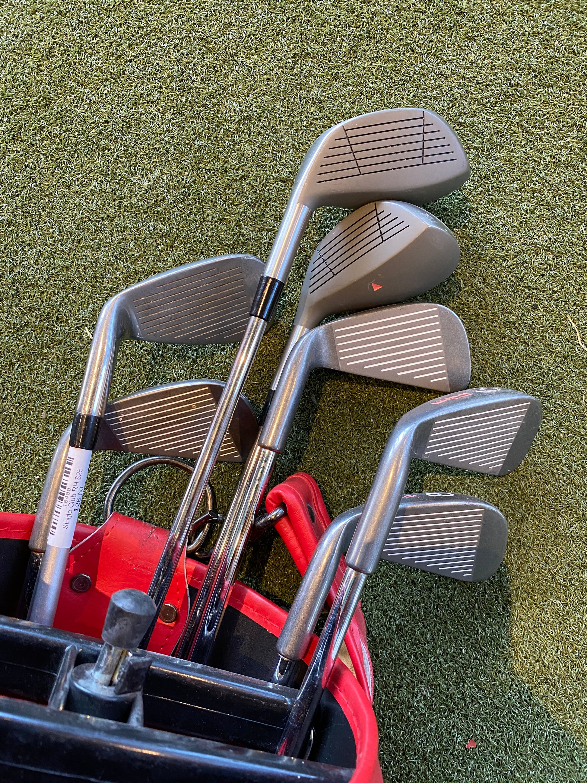 Wilson Ladies Package Set Red TM for ready-to-play golf set at ReGolf - product photo
