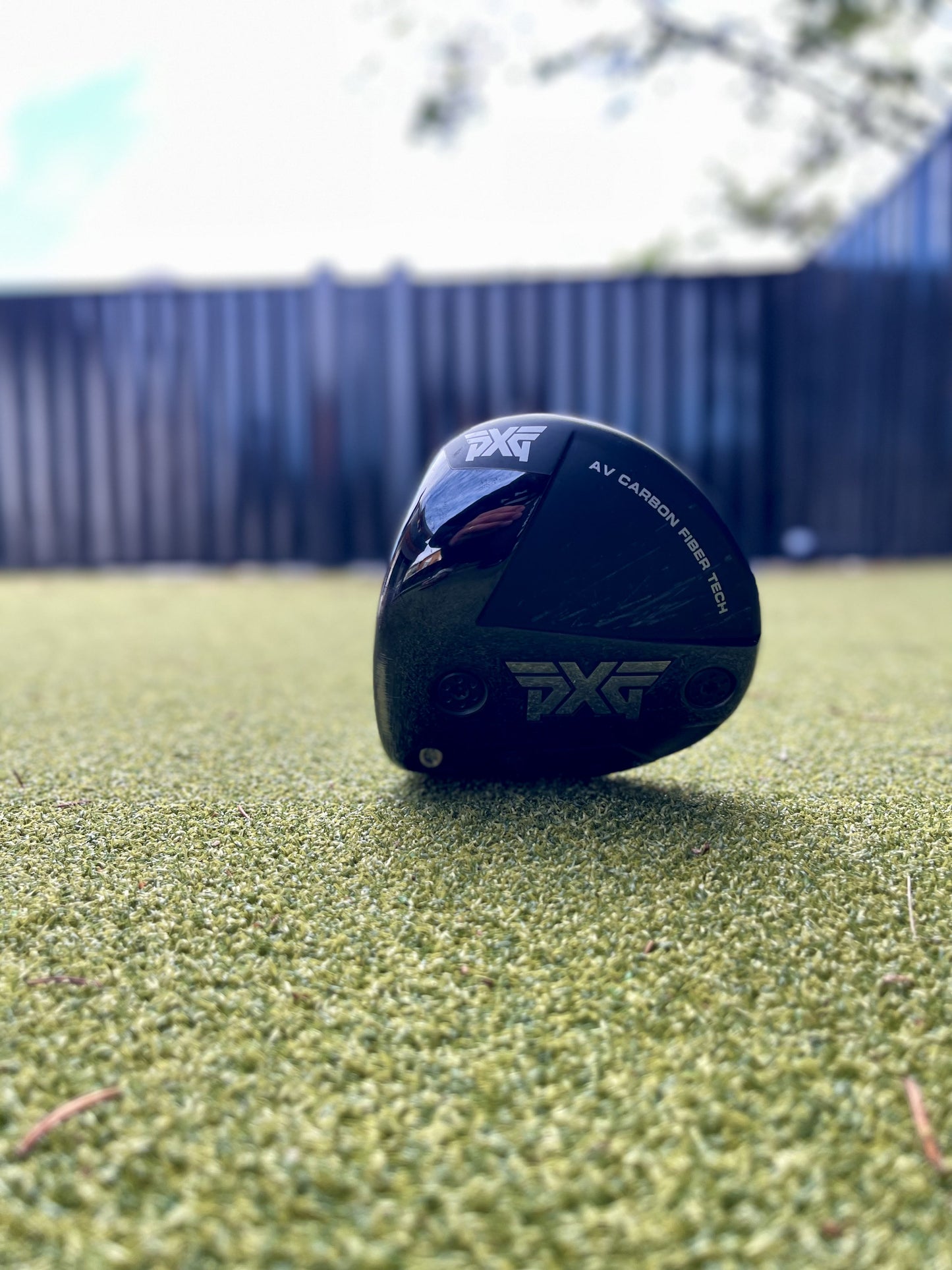 PXG Gen4 0811XF Driver L driver 10.5° LH showing CNC Milled and Tungsten Weighting technology