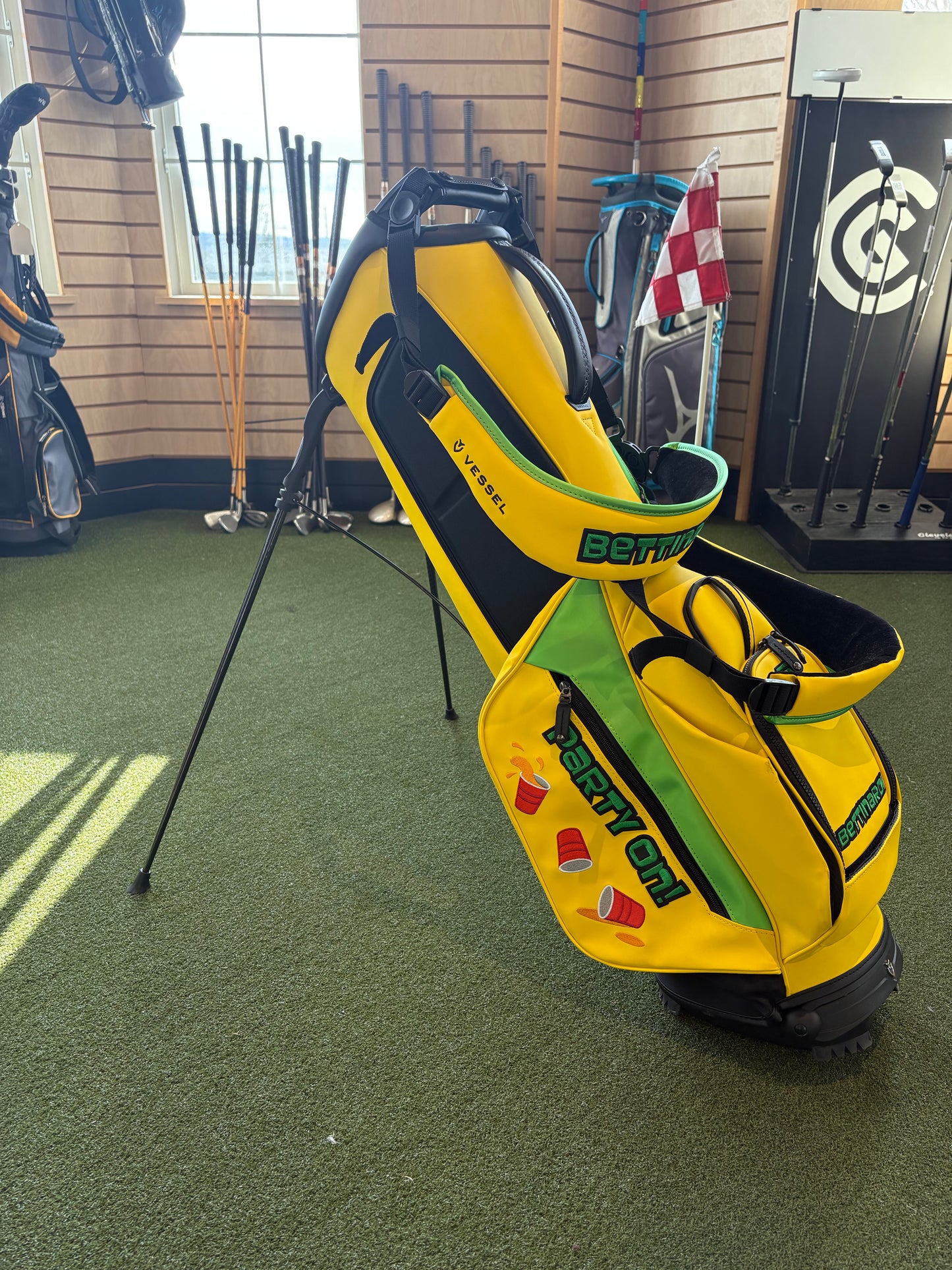 Bettinardi Vessel Stand Bag Party On BC
