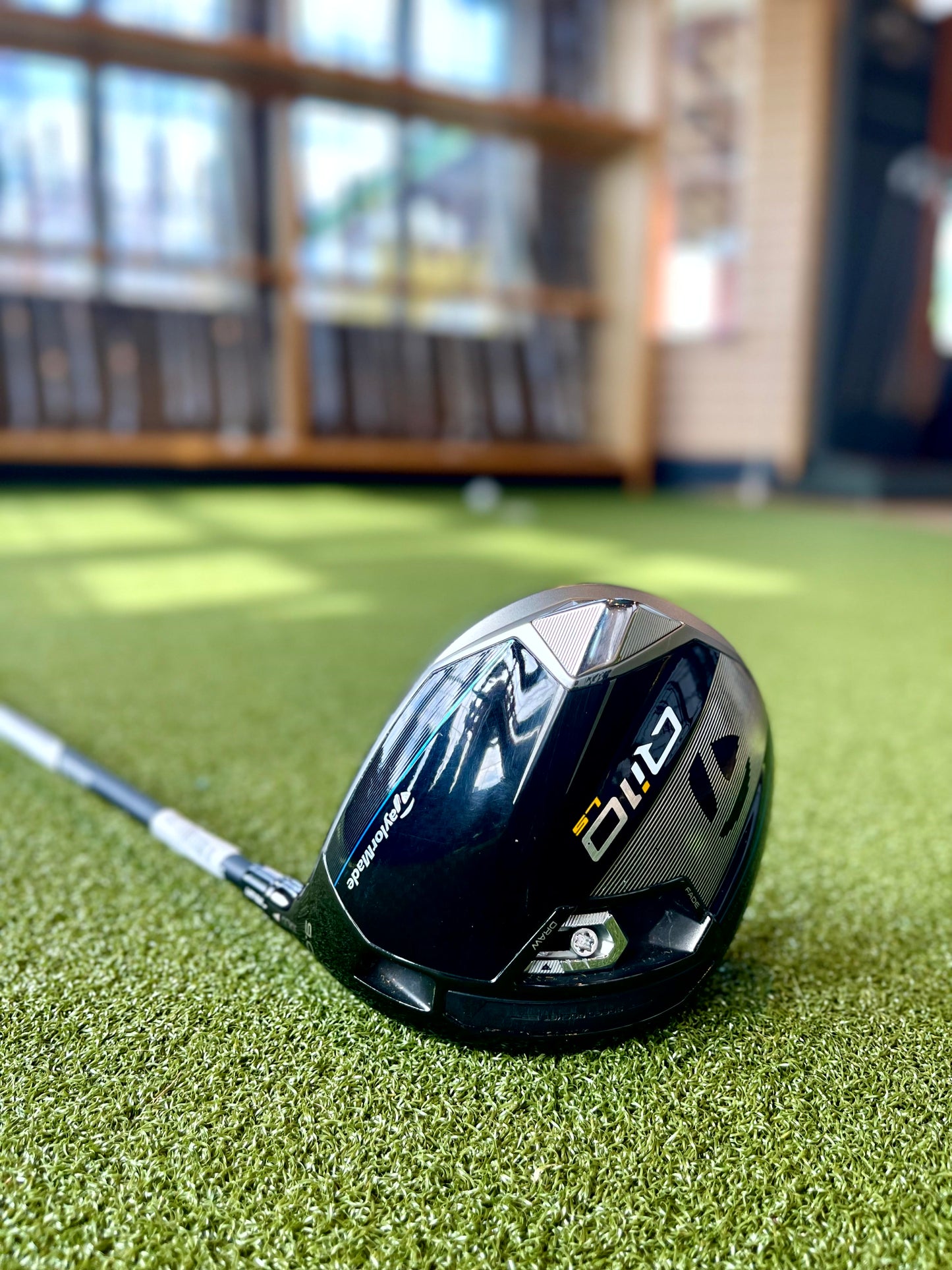 TaylorMade Qi10 LS Driver RH 9 ° S Flex *