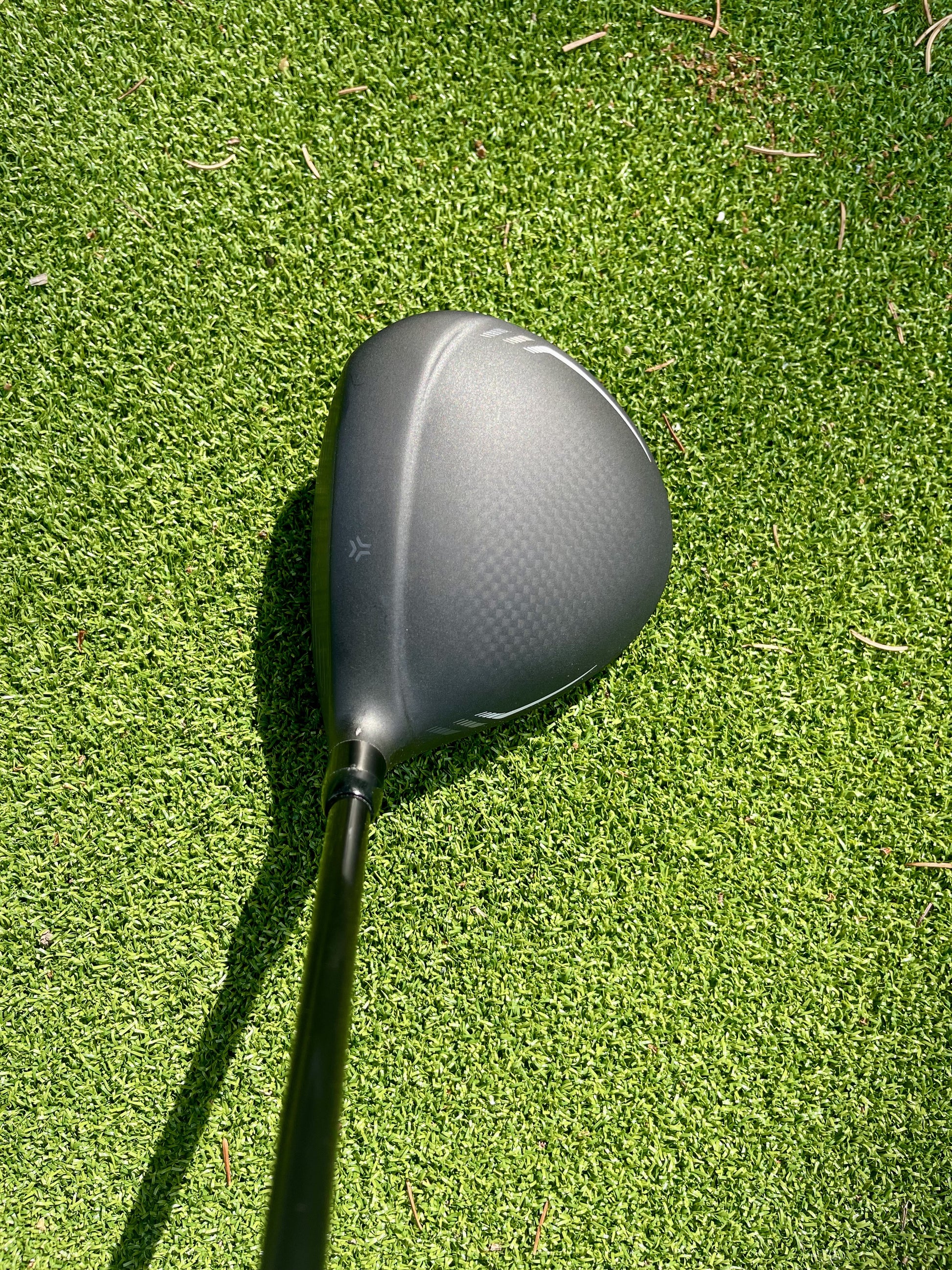 Srixon ZX MKII RH #3 Wood R fairway wood  showing Premium Construction technology