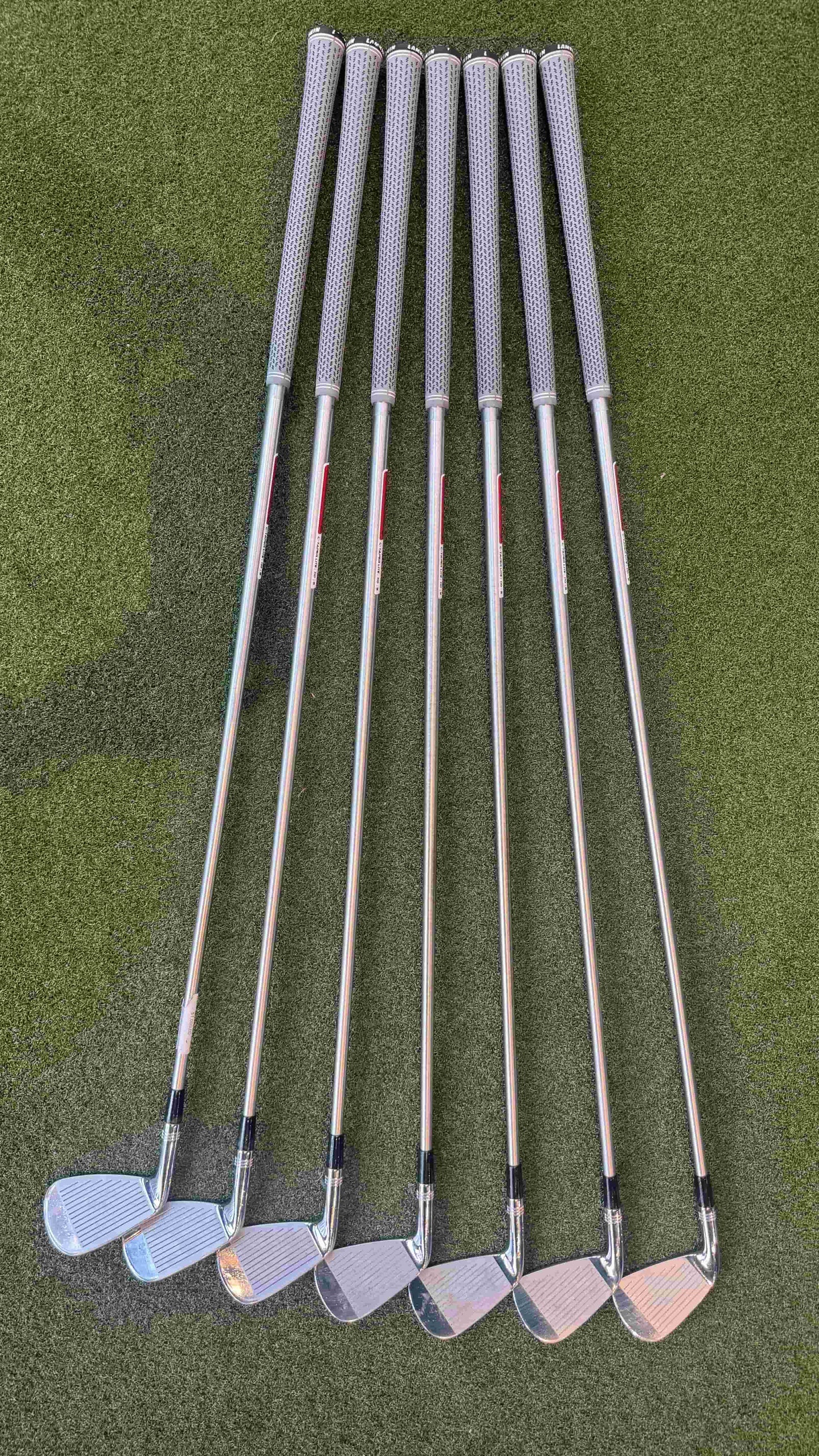 Wilson Staff 4~P RH iron set 4-P Steel shaft showing Premium Construction construction