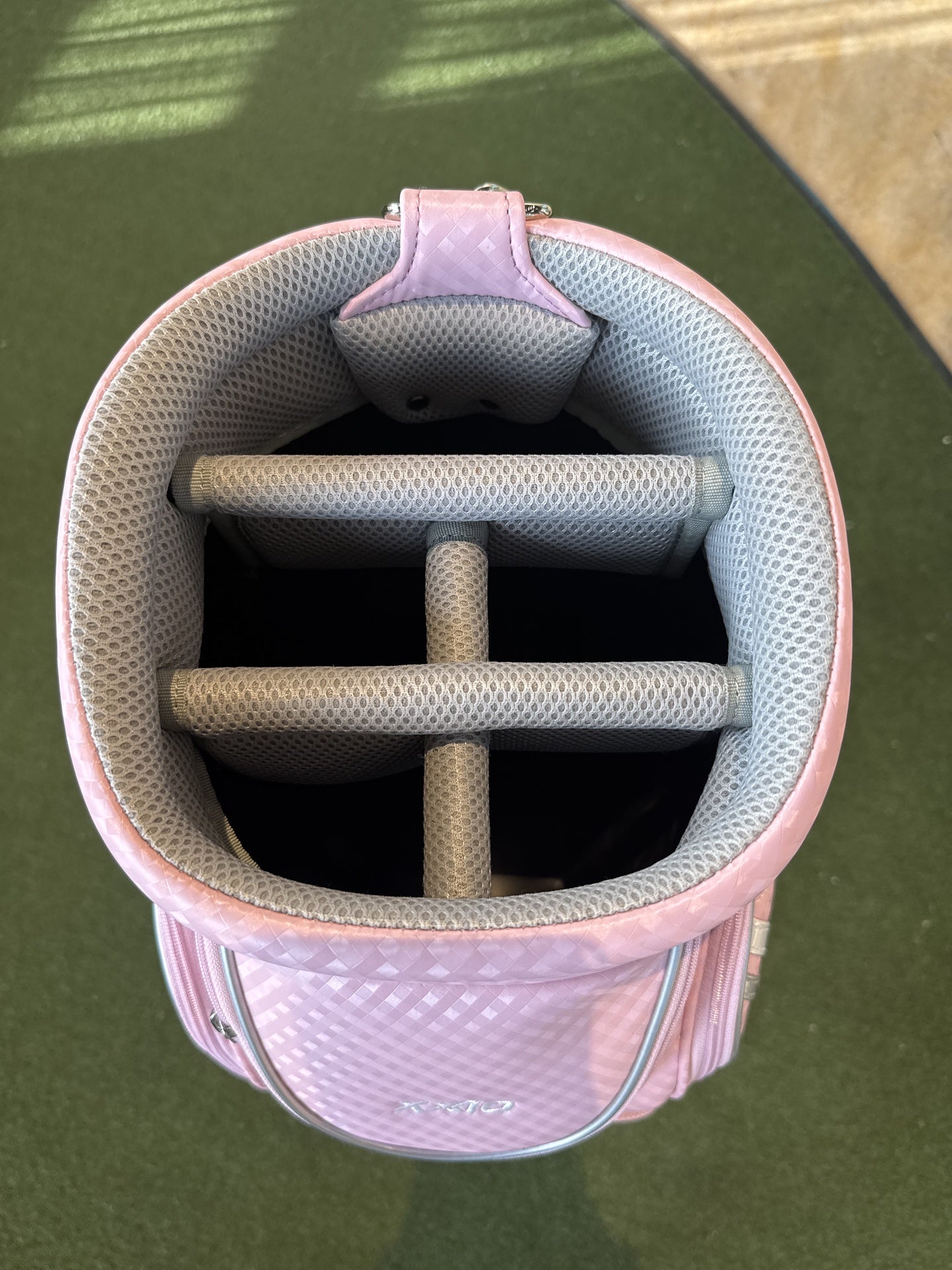 XXIO Ladies Removable Pocket Caddy Bag Pink